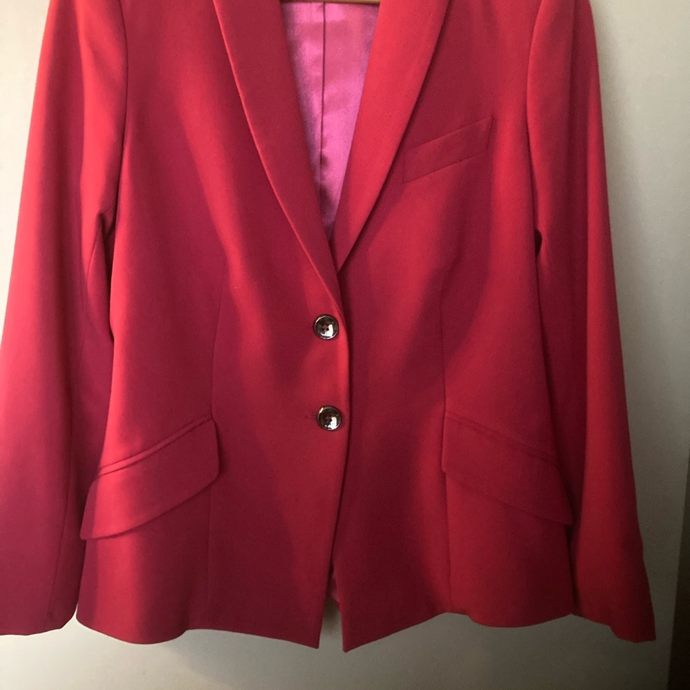 Chic Fuchsia Blazer for Women